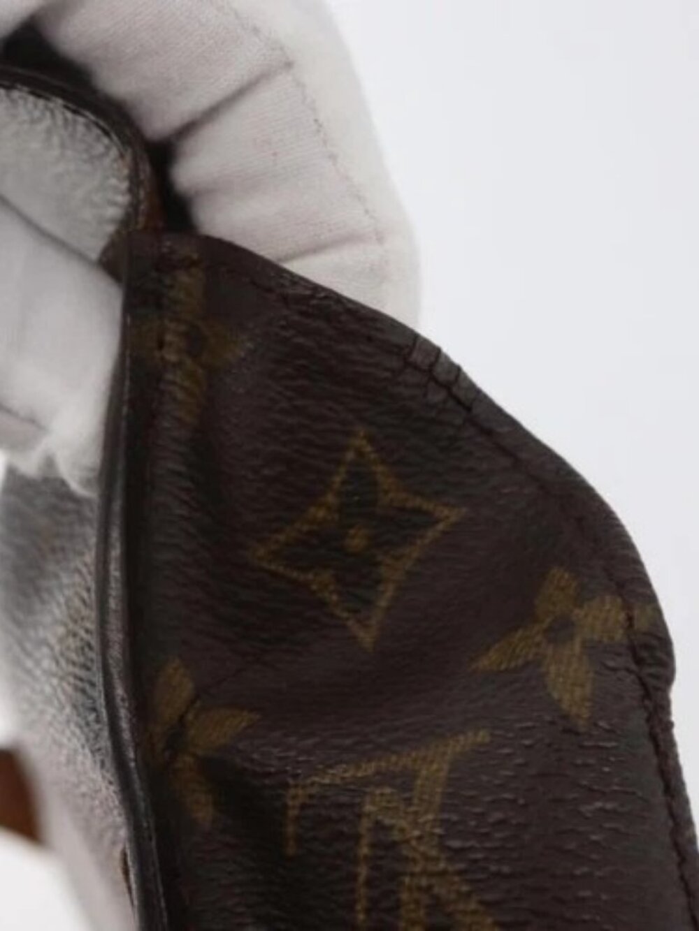 LOUIS VUITTON Monogram Saint Cloud GM Shoulder Bag M51242 LV Auth 176282 - Picture 8 of 16